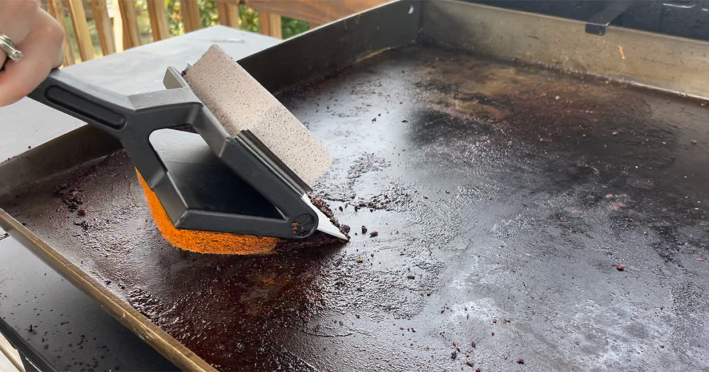 Cleaning a Blackstone Griddle