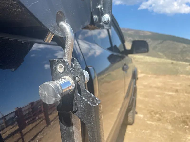 Turnbuckle for Truck Camper