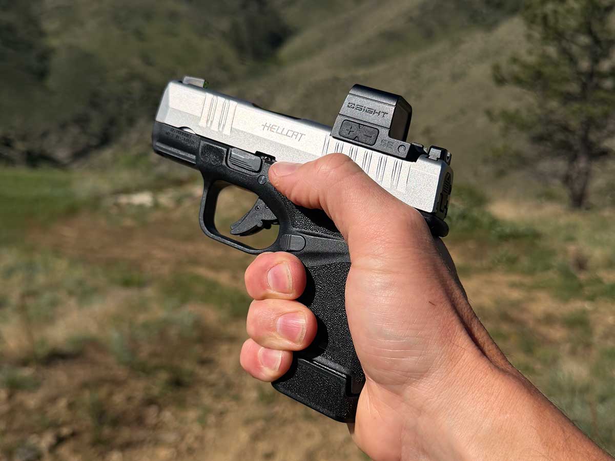 Why the Olight Osight SE Green Dot Earns Its Spot on My Carry Gun